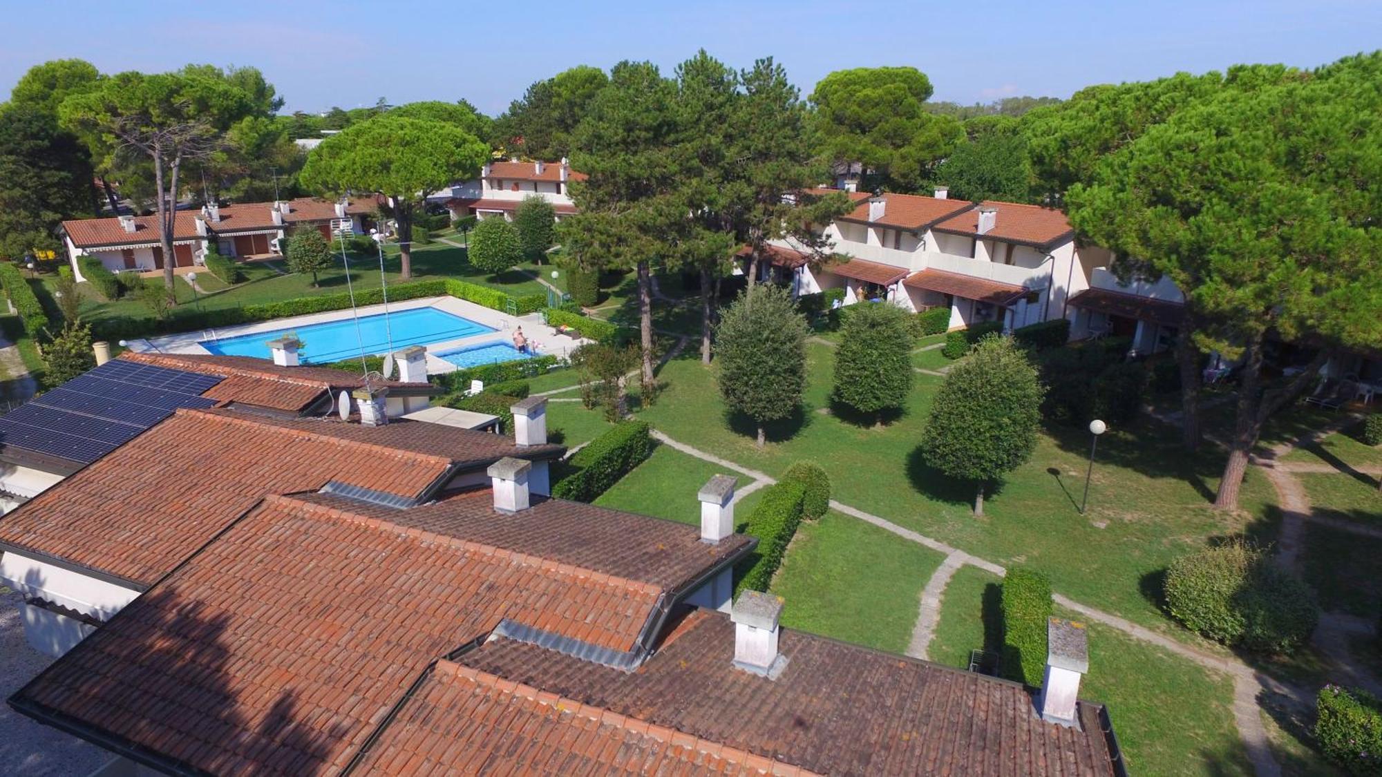 Villaggio Club Dei Pini Bibione Luaran gambar
